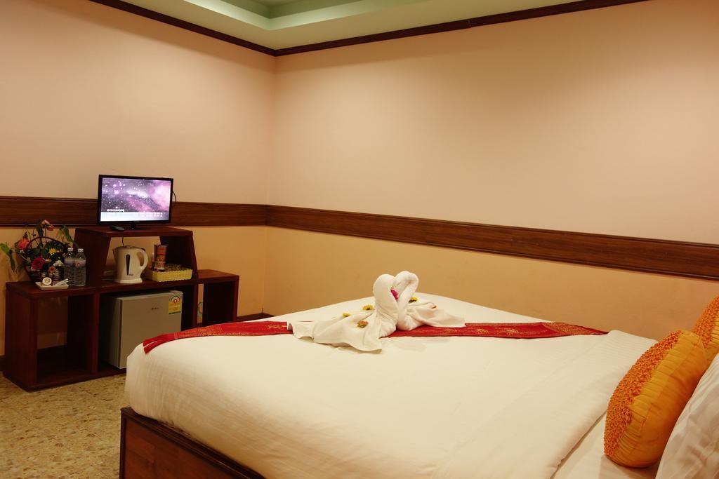 Airport Phuket Garden Resort Thalang Bagian luar foto