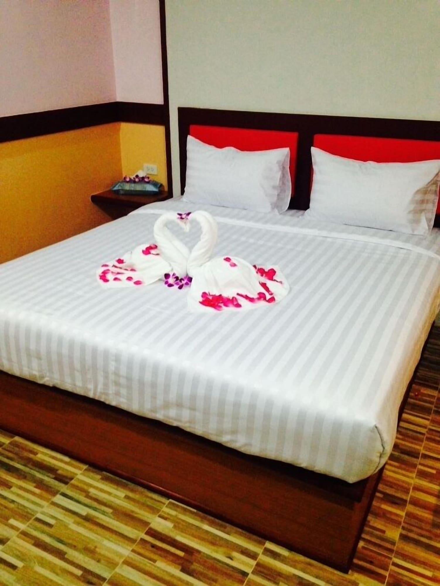 Airport Phuket Garden Resort Thalang Bagian luar foto