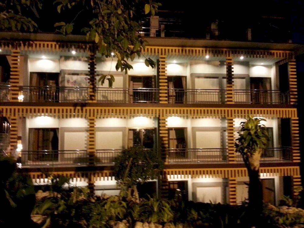 Airport Phuket Garden Resort Thalang Bagian luar foto